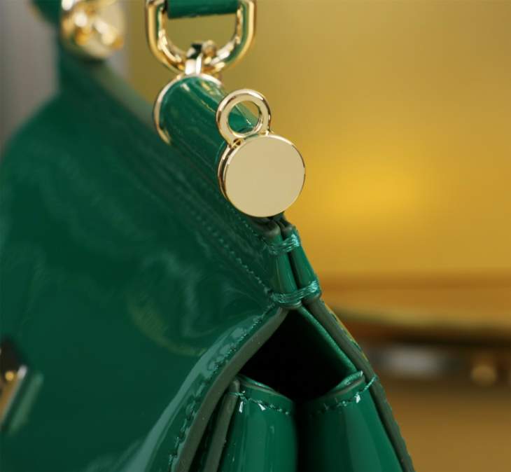 Picture of Dolce Gabbana Handbags _SKUfw180029182fw